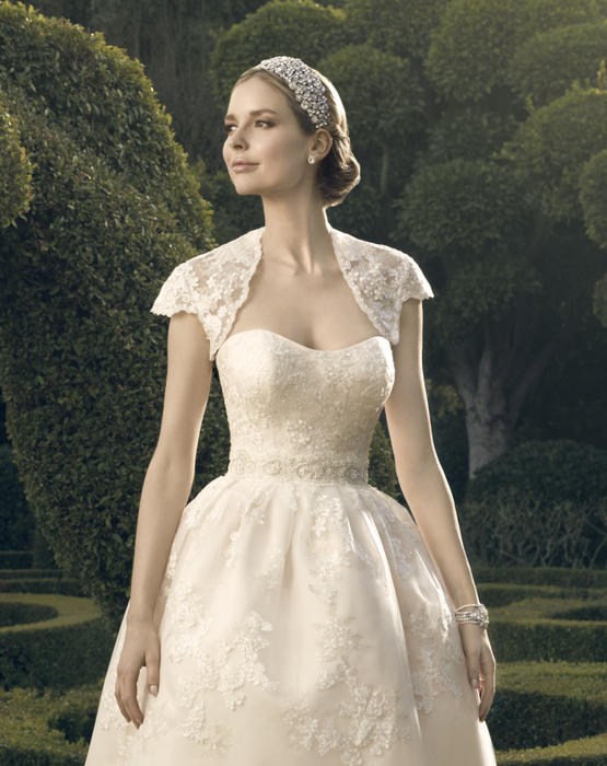 Casablanca Bridal 2182