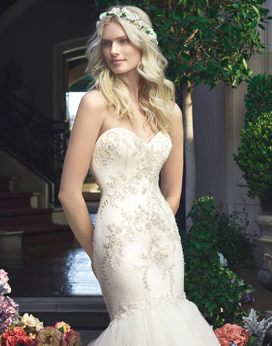 Casablanca Bridal 2219