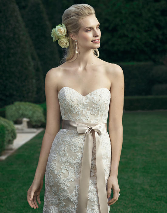 Casablanca Bridal 2221