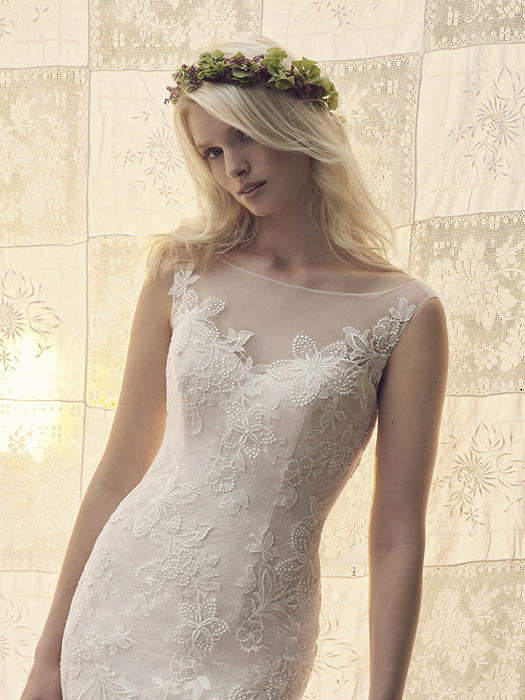  Stargazer - Casablanca Bridal  2233