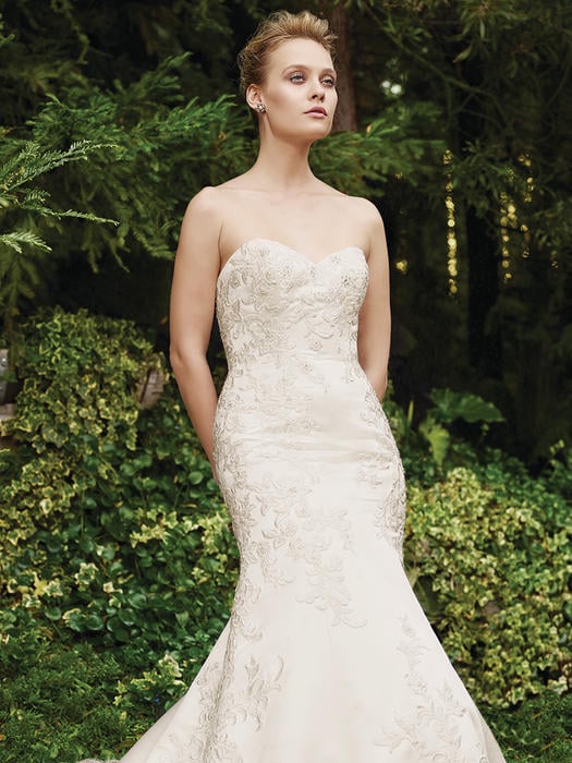 Thistle - Casablanca Bridal  2257