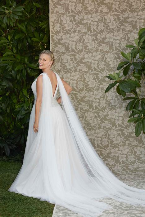 Dahlia - Casablanca Bridal  2272