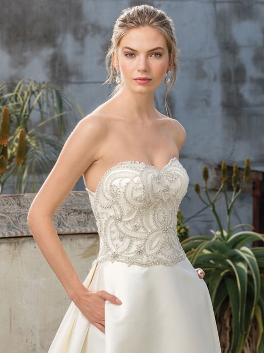 Casablanca Bridal 2299