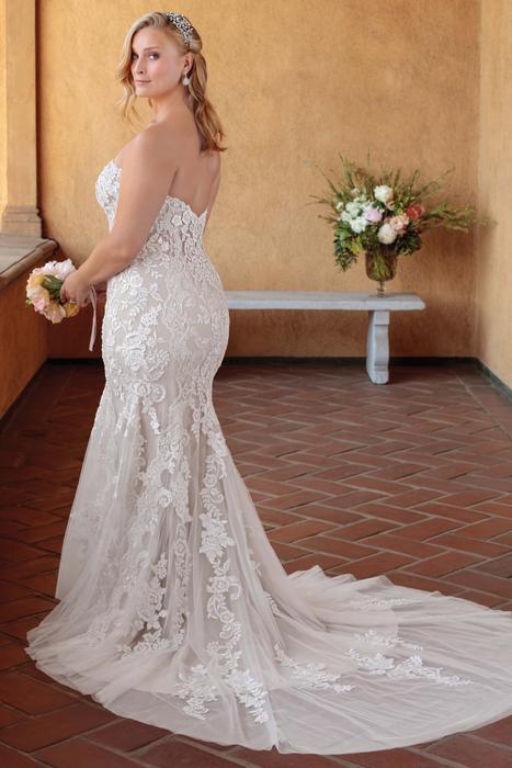 Casablanca Bridal 2325