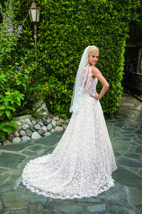 Casablanca Bridal 2354