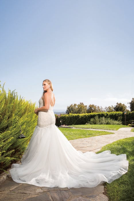 Casablanca Bridal 2359