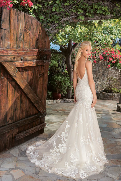 Casablanca Bridal 2363