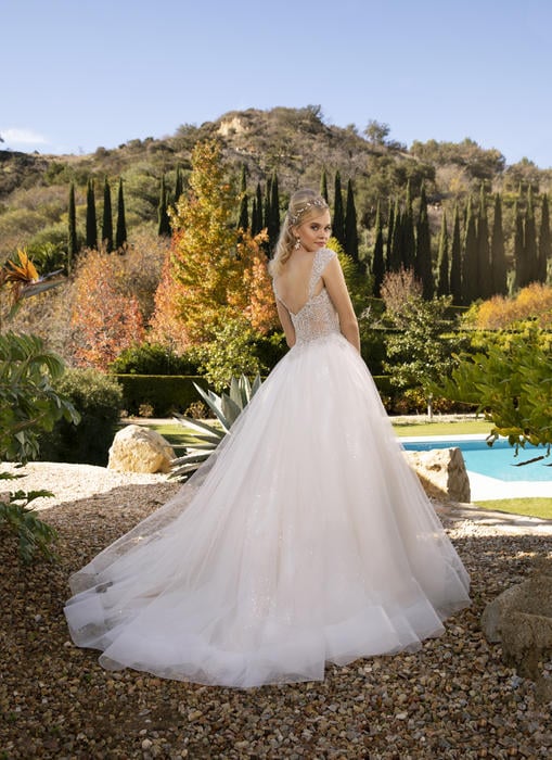 Casablanca Bridal 2374