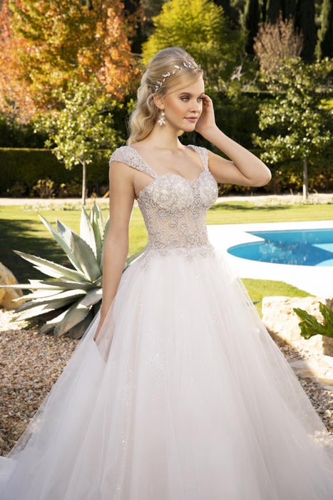 Casablanca Bridal 2374