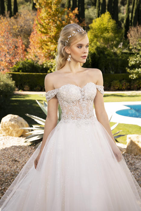 Casablanca Bridal 2374