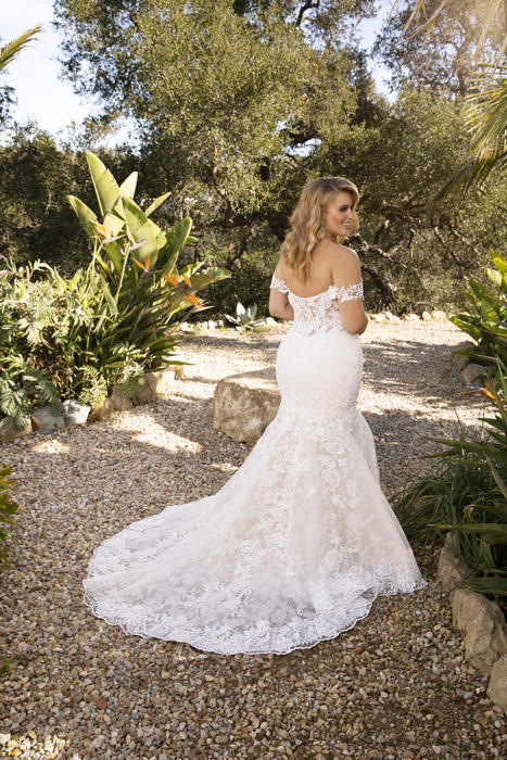 Casablanca Bridal 2376