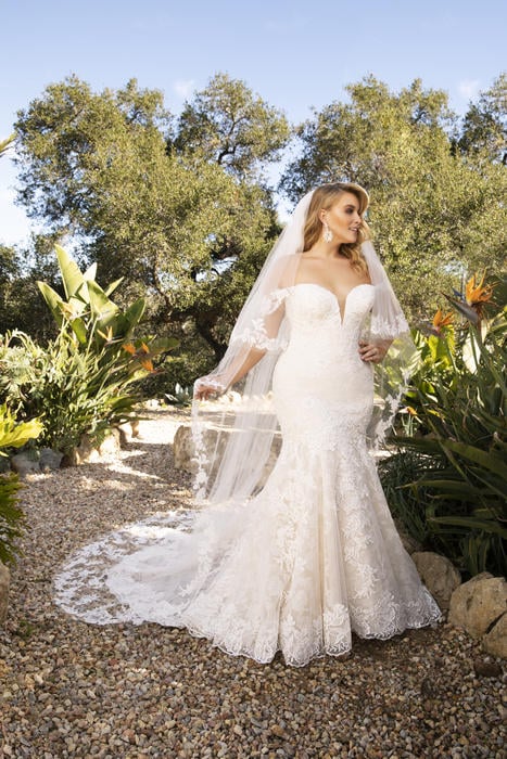 Casablanca Bridal 2376