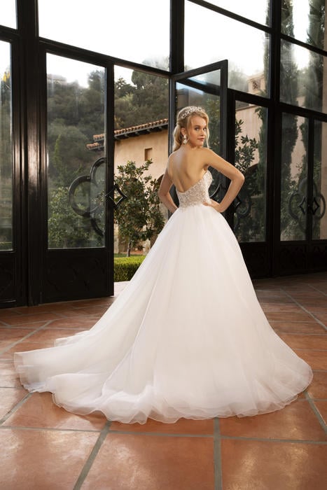 Casablanca Bridal 2379