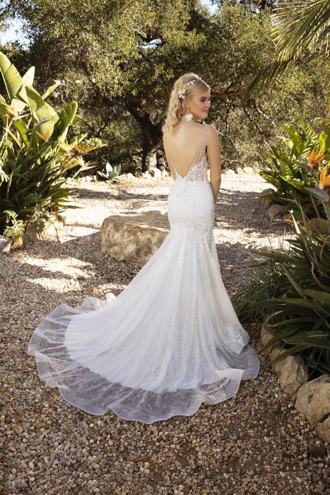 Casablanca Bridal 2380