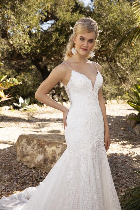 Casablanca Bridal 2380