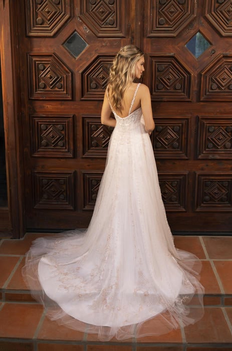 Casablanca Bridal 2381