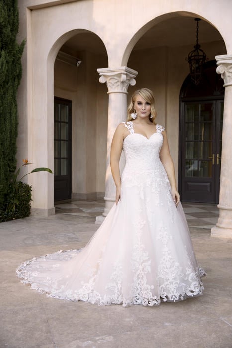 Casablanca Bridal 2383