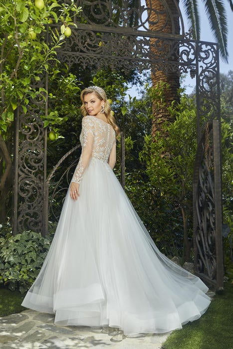 Casablanca Bridal 2395