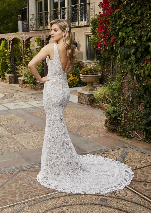 Casablanca Bridal 2400