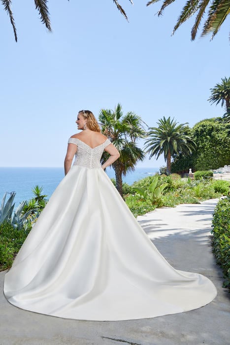 Casablanca Bridal 2401-3