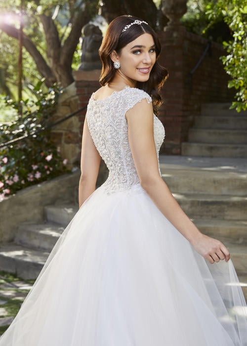 Casablanca Bridal 2402