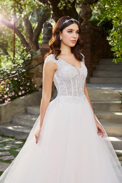 Casablanca Bridal 2402