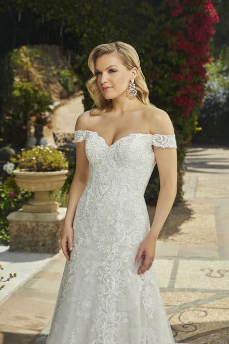 Casablanca Bridal 2411