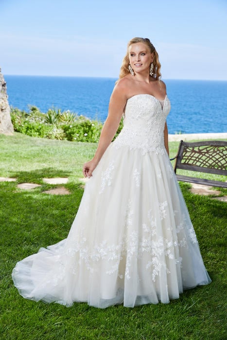 Casablanca Bridal 2412