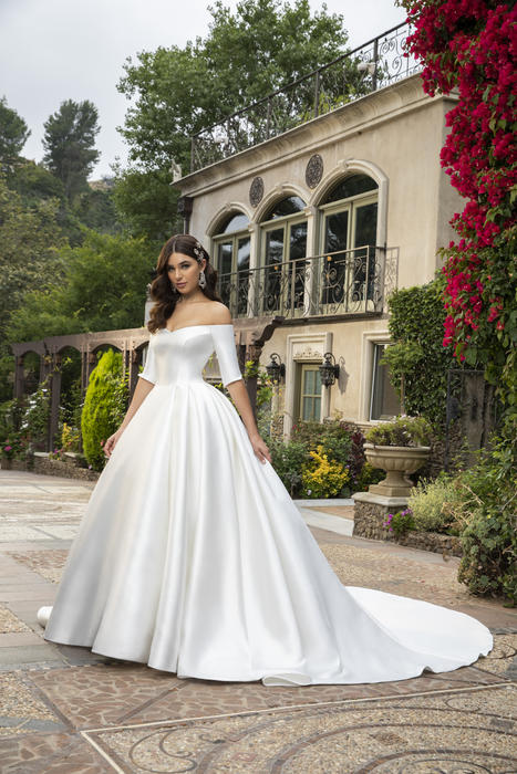 Casablanca Bridal 2415