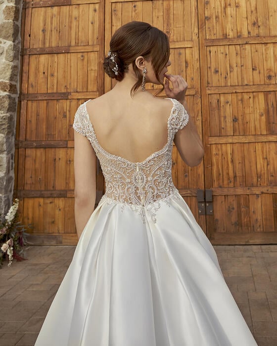 Casablanca Bridal 2416-1