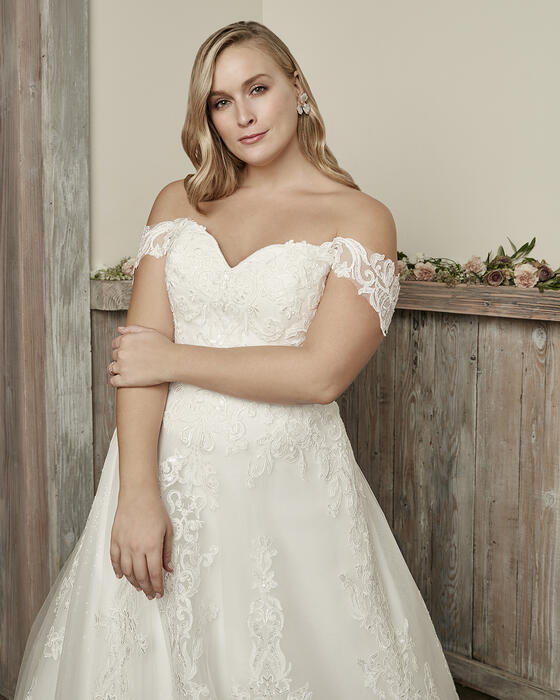 Casablanca Bridal 2418