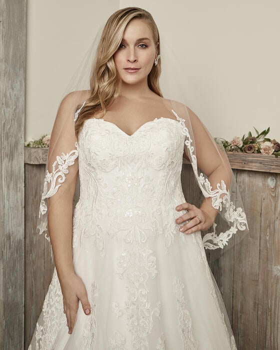 Casablanca Bridal 2418