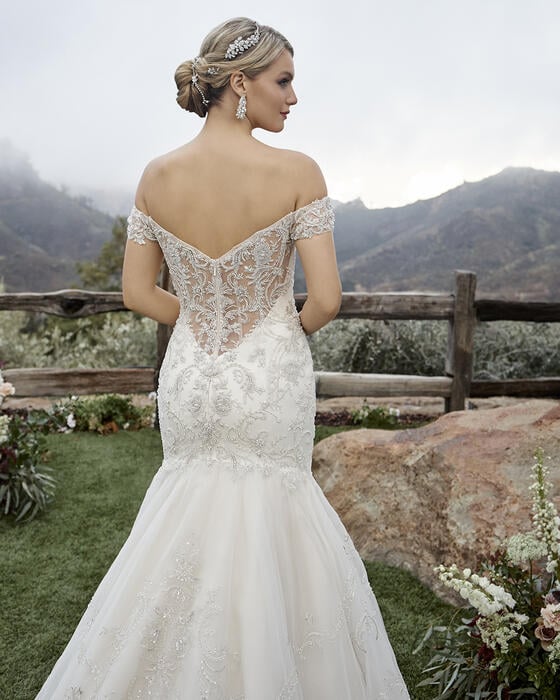 Casablanca Bridal 2423