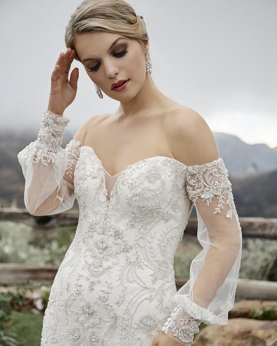 Casablanca Bridal 2423