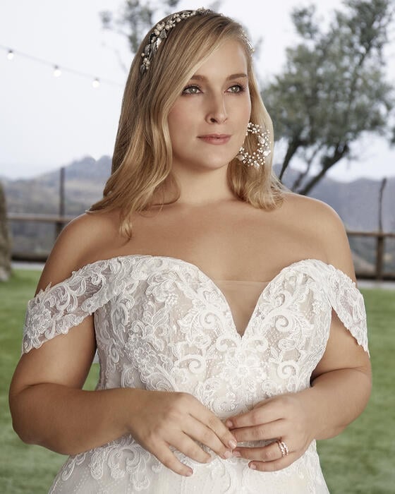 Casablanca Bridal 2427