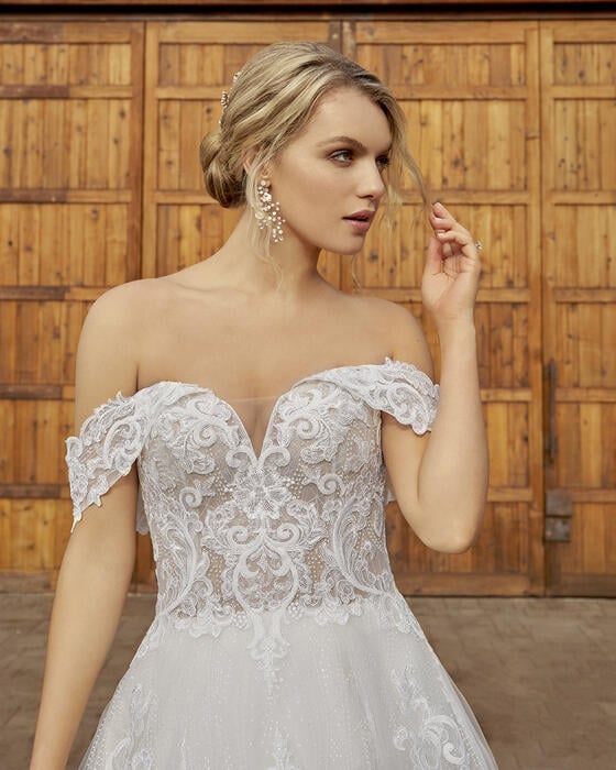 Casablanca Bridal 2427