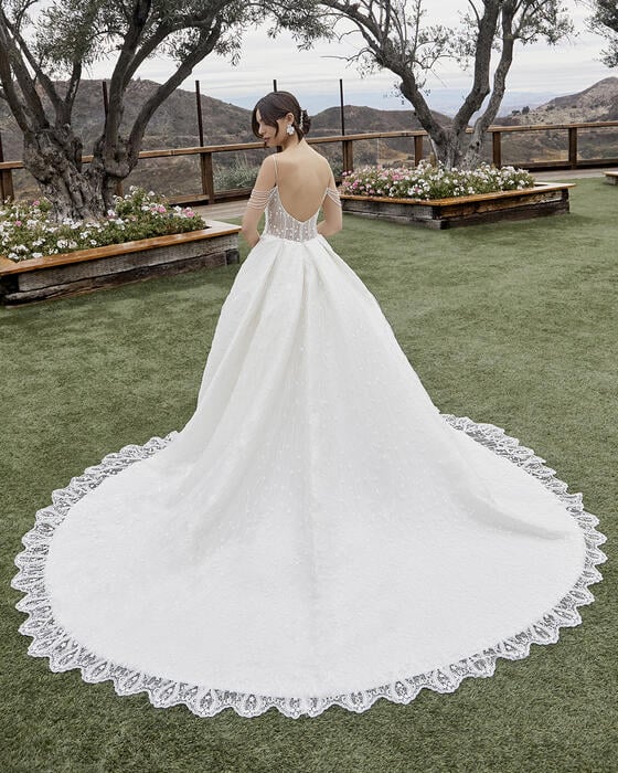 Casablanca Bridal 2432