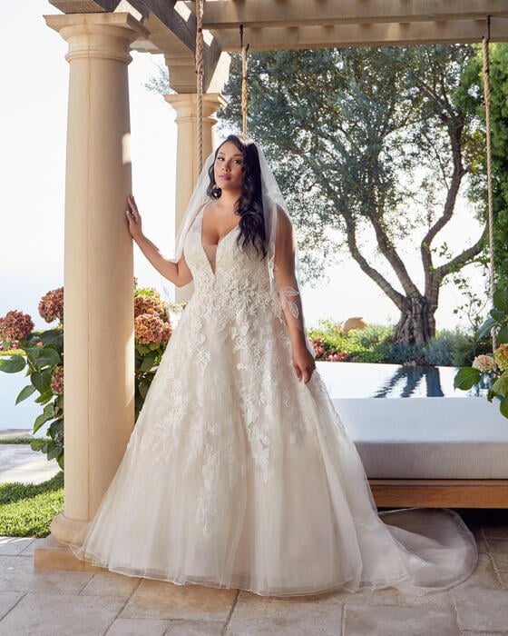 Casablanca Bridal 2440