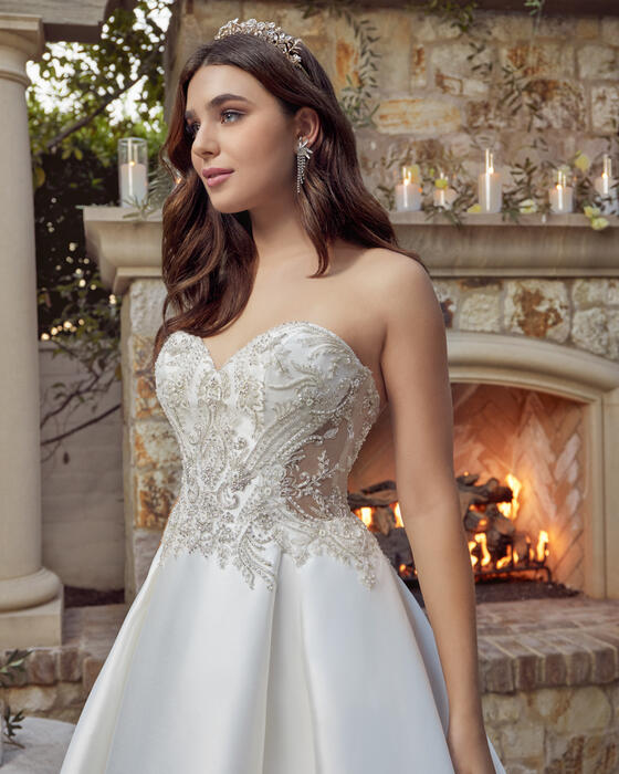 Casablanca Bridal 2442