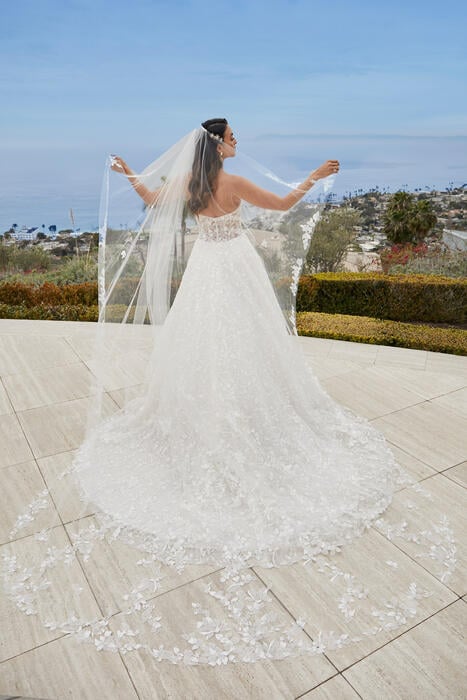 Casablanca Bridal 2449