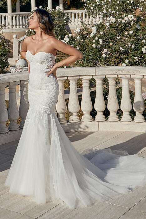 Casablanca Bridal 2454