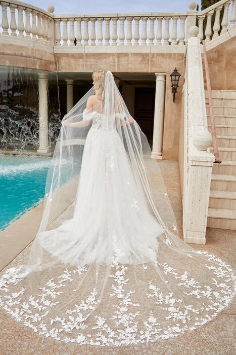 Casablanca Bridal 2455