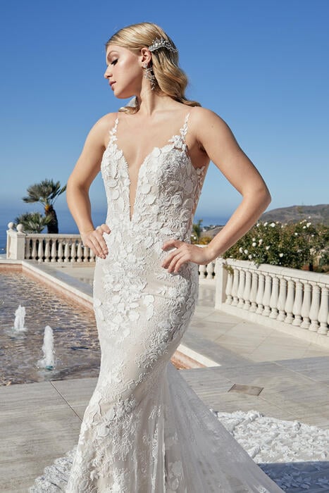 Casablanca Bridal 2458