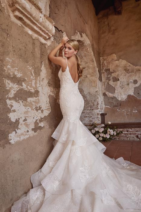 Casablanca Bridal 2466