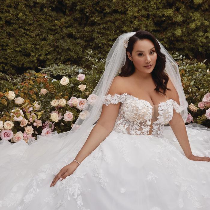 Casablanca Bridal 2468