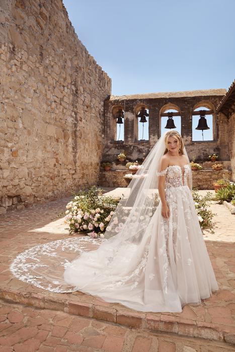 Casablanca Bridal 2468