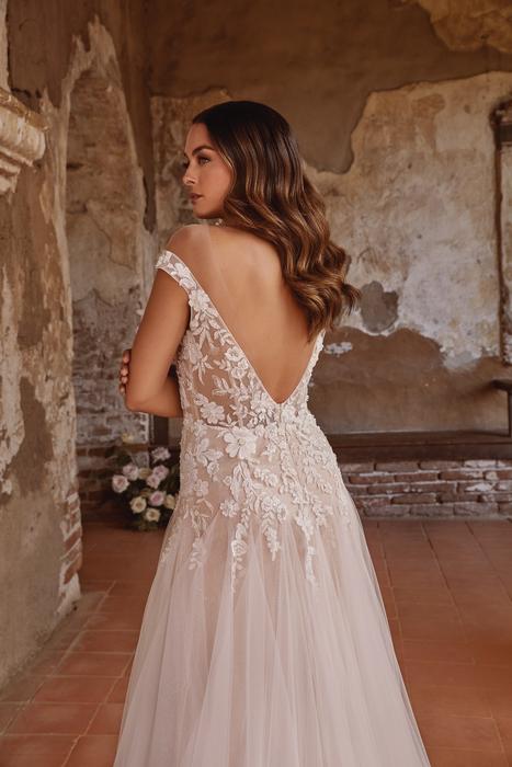 Casablanca Bridal 2469