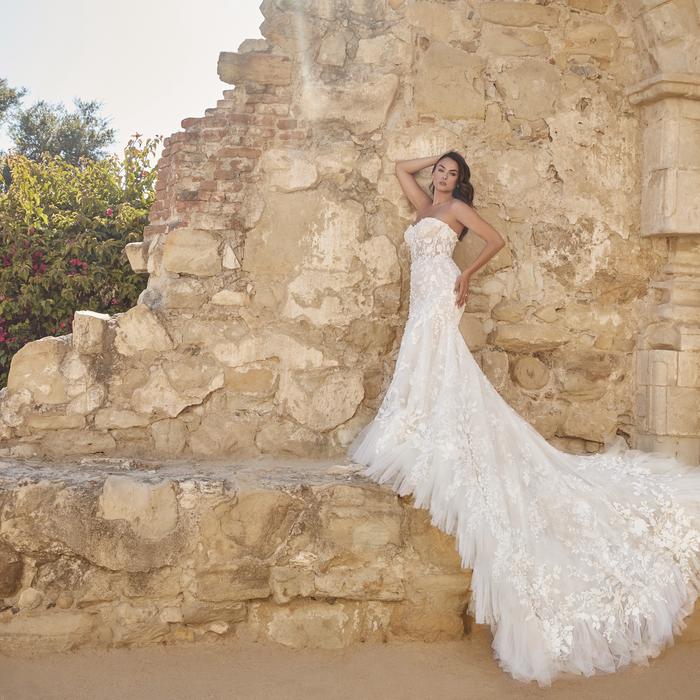 Casablanca Bridal 2471