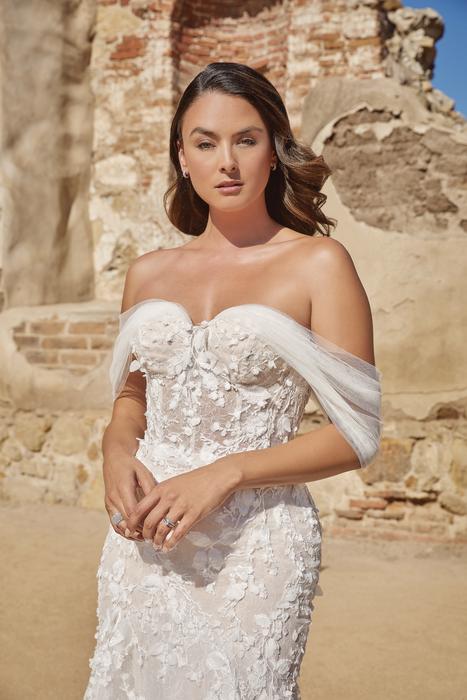 Casablanca Bridal 2471