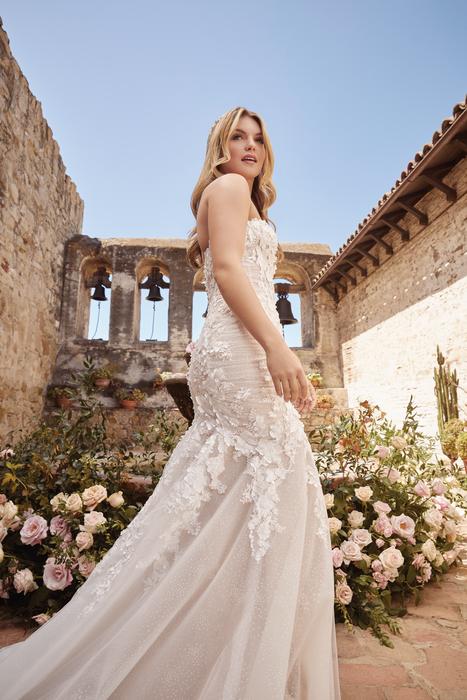 Casablanca Bridal 2472